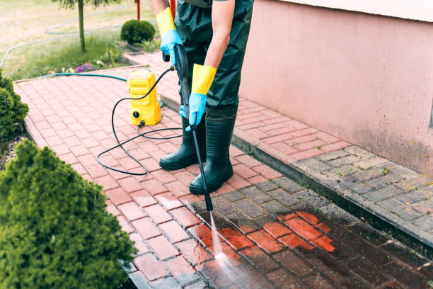 Deck Cleaning Services in Iron Mountain, MI